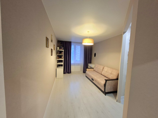 Продам двухкомнатную (2-комн.) квартиру, Ново-Антропшинская ул, 8, Коммунар г