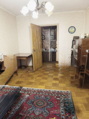 Продам трехкомнатную (3-комн.) квартиру, Кировоградская ул, 28к3, Москва г