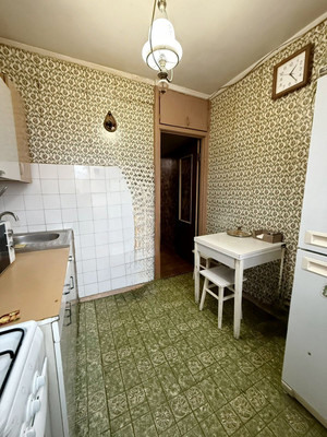 Продам трехкомнатную (3-комн.) квартиру, Кировоградская ул, 28к3, Москва г