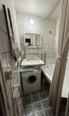 Продам трехкомнатную (3-комн.) квартиру, Кировоградская ул, 28к3, Москва г