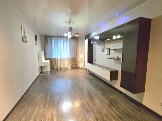 Продам двухкомнатную (2-комн.) квартиру, Центральная ул, 9, Сынково с