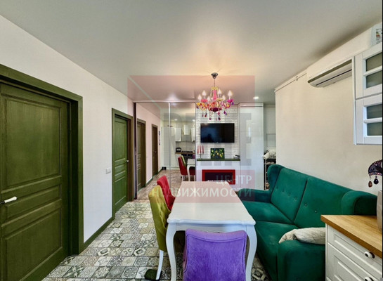 Продам двухкомнатную (2-комн.) квартиру, Озерная ул, 18, Калининград г