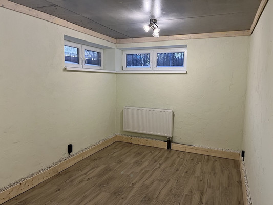 Сдам коммерческое помещение 99,7 м2, Тихоненко ул, 17а, Калининград г