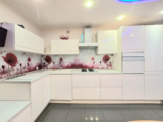 Продам двухкомнатную (2-комн.) квартиру, Центральная ул, 9, Сынково с