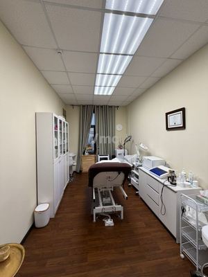 Сдам коммерческое помещение 65 м2, Большая Ордынка ул, 38 1, Москва г