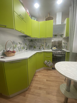 Продам двухкомнатную (2-комн.) квартиру, Ильича ул, 76, Нижний Тагил г