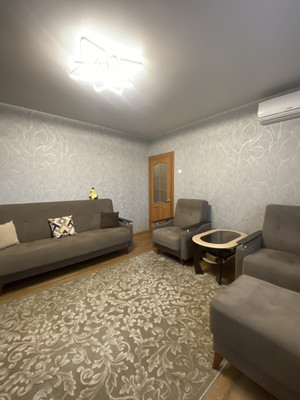 Продам двухкомнатную (2-комн.) квартиру, Ильича ул, 76, Нижний Тагил г