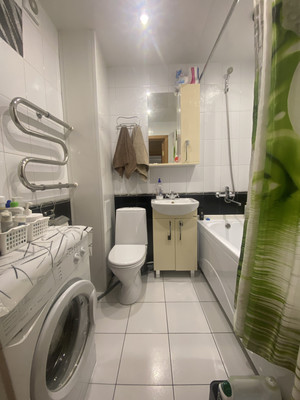 Продам двухкомнатную (2-комн.) квартиру, Ильича ул, 76, Нижний Тагил г