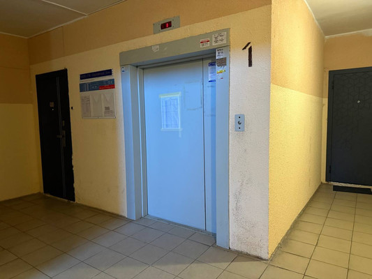 Продам однокомнатную (1-комн.) квартиру, О.Кошевого ул, 17, Калининград г