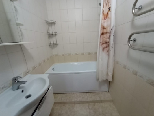 Продам трехкомнатную (3-комн.) квартиру, им. генерала И.Л. Шифрина ул, 5, Краснодар г