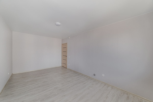 Продам трехкомнатную (3-комн.) квартиру, Западный Обход ул, 65к1, Краснодар г