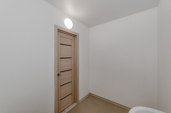 Продам трехкомнатную (3-комн.) квартиру, Западный Обход ул, 65к1, Краснодар г