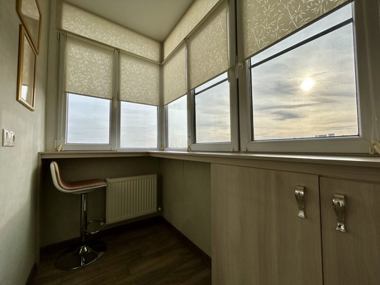 Продам однокомнатную (1-комн.) квартиру, Лейтенанта Шмидта ул, 17, Новороссийск г