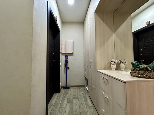 Продам однокомнатную (1-комн.) квартиру, Лейтенанта Шмидта ул, 17, Новороссийск г