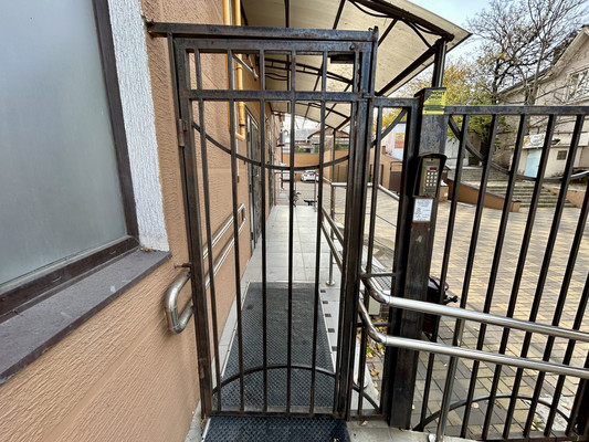 Продам однокомнатную (1-комн.) квартиру, Лейтенанта Шмидта ул, 17, Новороссийск г