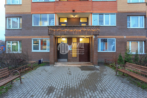 Продам однокомнатную (1-комн.) квартиру, Зеленые аллеи б-р, 4, Видное г