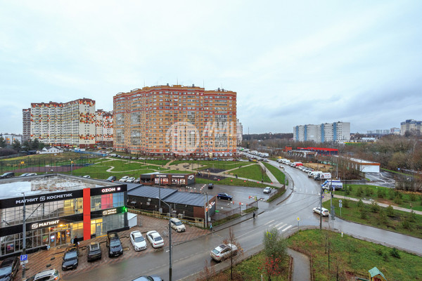 Продам однокомнатную (1-комн.) квартиру, Зеленые аллеи б-р, 4, Видное г