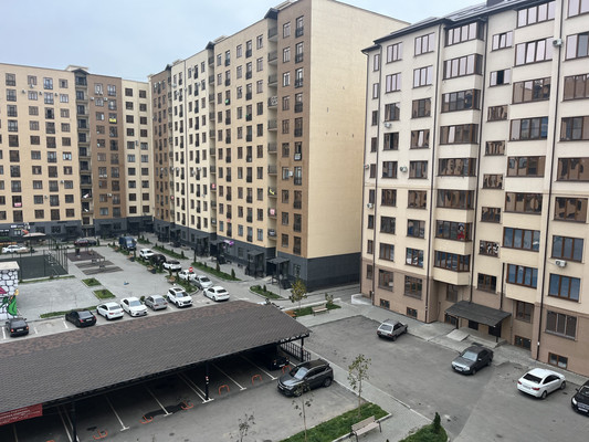 Продам трехкомнатную (3-комн.) квартиру, Шарданова ул, 50к2, Нальчик г