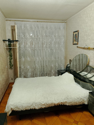 Продам трехкомнатную (3-комн.) квартиру, Казахская ул, 105А, Ростов-на-Дону г