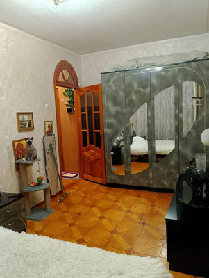 Продам трехкомнатную (3-комн.) квартиру, Казахская ул, 105А, Ростов-на-Дону г