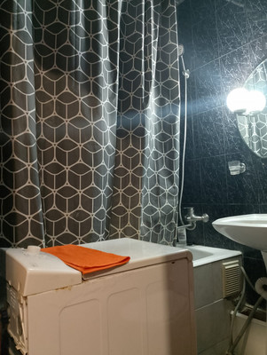 Продам трехкомнатную (3-комн.) квартиру, Казахская ул, 105А, Ростов-на-Дону г