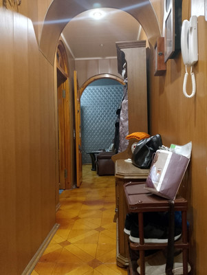 Продам трехкомнатную (3-комн.) квартиру, Казахская ул, 105А, Ростов-на-Дону г