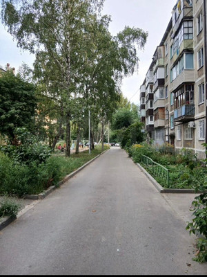 Продам двухкомнатную (2-комн.) квартиру, Шамиля Усманова ул, 25, Казань г