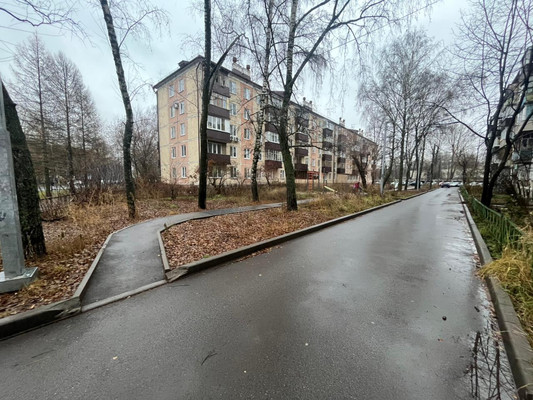 Продам двухкомнатную (2-комн.) квартиру, Шамиля Усманова ул, 25, Казань г