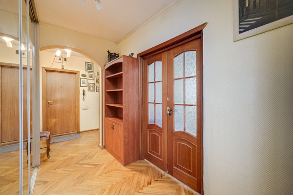 Продам трехкомнатную (3-комн.) квартиру, Крылатские Холмы ул, 39к2, Москва г