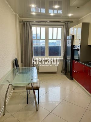 Продам двухкомнатную (2-комн.) квартиру, Береговая ул, 28к4, Колпино г