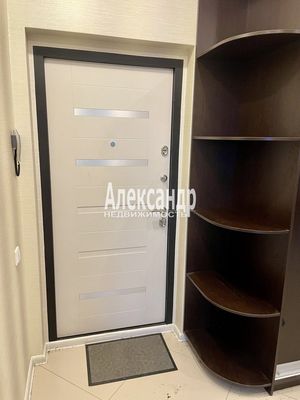 Продам двухкомнатную (2-комн.) квартиру, Береговая ул, 28к4, Колпино г