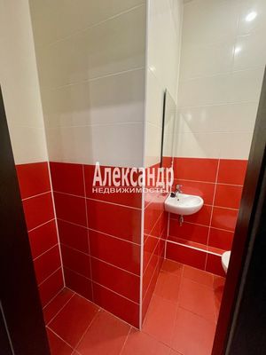 Продам двухкомнатную (2-комн.) квартиру, Береговая ул, 28к4, Колпино г