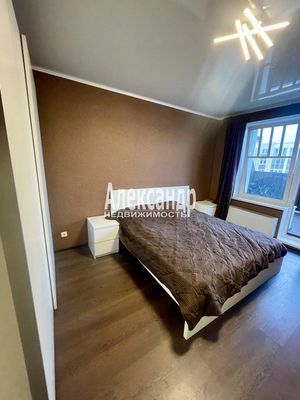 Продам двухкомнатную (2-комн.) квартиру, Береговая ул, 28к4, Колпино г