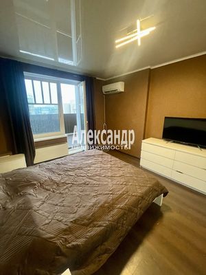 Продам двухкомнатную (2-комн.) квартиру, Береговая ул, 28к4, Колпино г