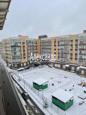 Продам двухкомнатную (2-комн.) квартиру, Береговая ул, 28к4, Колпино г