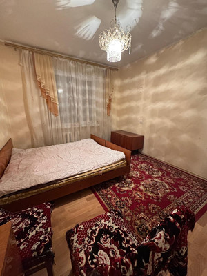 Продам двухкомнатную (2-комн.) квартиру, Ковыльная ул, 80, Симферополь г