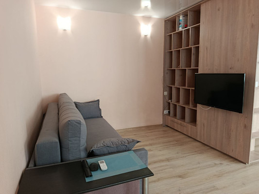 Продам однокомнатную (1-комн.) квартиру, Пригородная ул, 35, Перово с