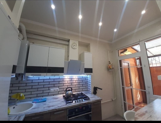 Продам двухкомнатную (2-комн.) квартиру, Загородная (Центральный р-н) ул, 5/4, Сочи г