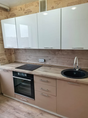 Продам однокомнатную (1-комн.) квартиру, Декабрьских Событий ул, 1, Черемхово г