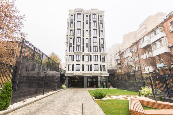 Продам трехкомнатную (3-комн.) квартиру, Пушкинская ул, 97, Ростов-на-Дону г