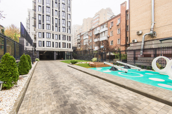 Продам трехкомнатную (3-комн.) квартиру, Пушкинская ул, 97, Ростов-на-Дону г