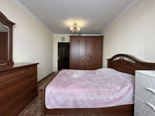 Продам двухкомнатную (2-комн.) квартиру, 2-й Таманской Дивизии ул, 31к1, Вольный Аул кп