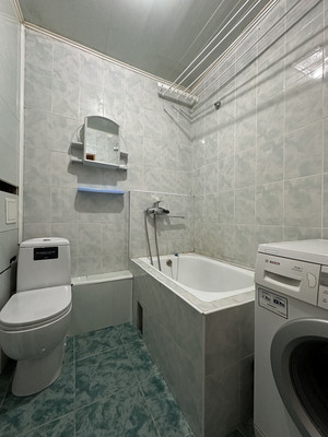 Продам двухкомнатную (2-комн.) квартиру, 2-й Таманской Дивизии ул, 31к1, Вольный Аул кп