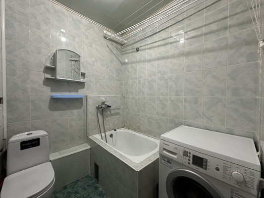 Продам двухкомнатную (2-комн.) квартиру, 2-й Таманской Дивизии ул, 31к1, Вольный Аул кп