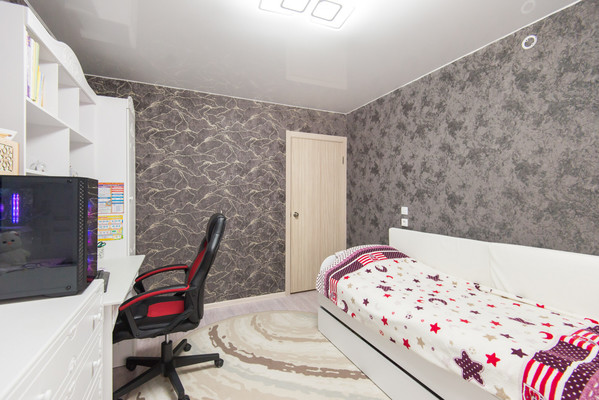 Продам трехкомнатную (3-комн.) квартиру, Андреева пер, 4к9, Ростов-на-Дону г