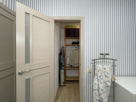 Продам трехкомнатную (3-комн.) квартиру, Морская ул, 80, Волгодонск г