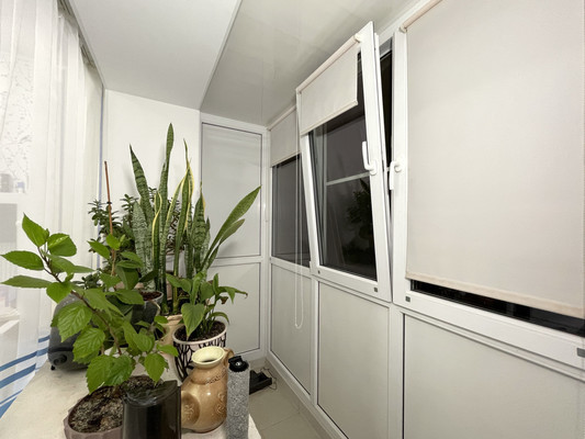 Продам трехкомнатную (3-комн.) квартиру, Морская ул, 80, Волгодонск г