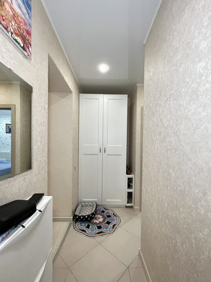 Продам трехкомнатную (3-комн.) квартиру, Морская ул, 80, Волгодонск г