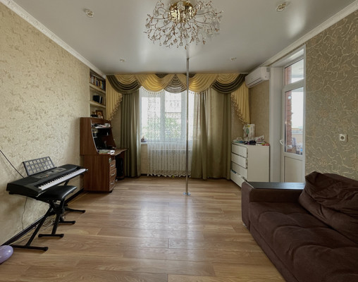 Продам двухкомнатную (2-комн.) квартиру, Курчатова пр-кт, 45, Волгодонск г