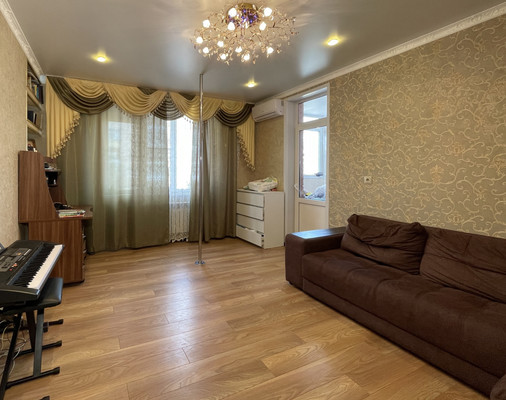 Продам двухкомнатную (2-комн.) квартиру, Курчатова пр-кт, 45, Волгодонск г